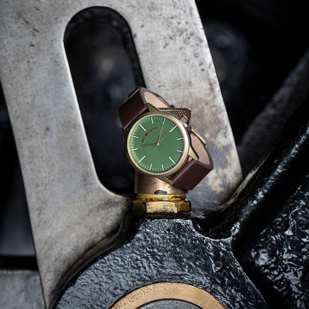National Railway Museum Flying Scotsman Nameplate Watch - Image 3