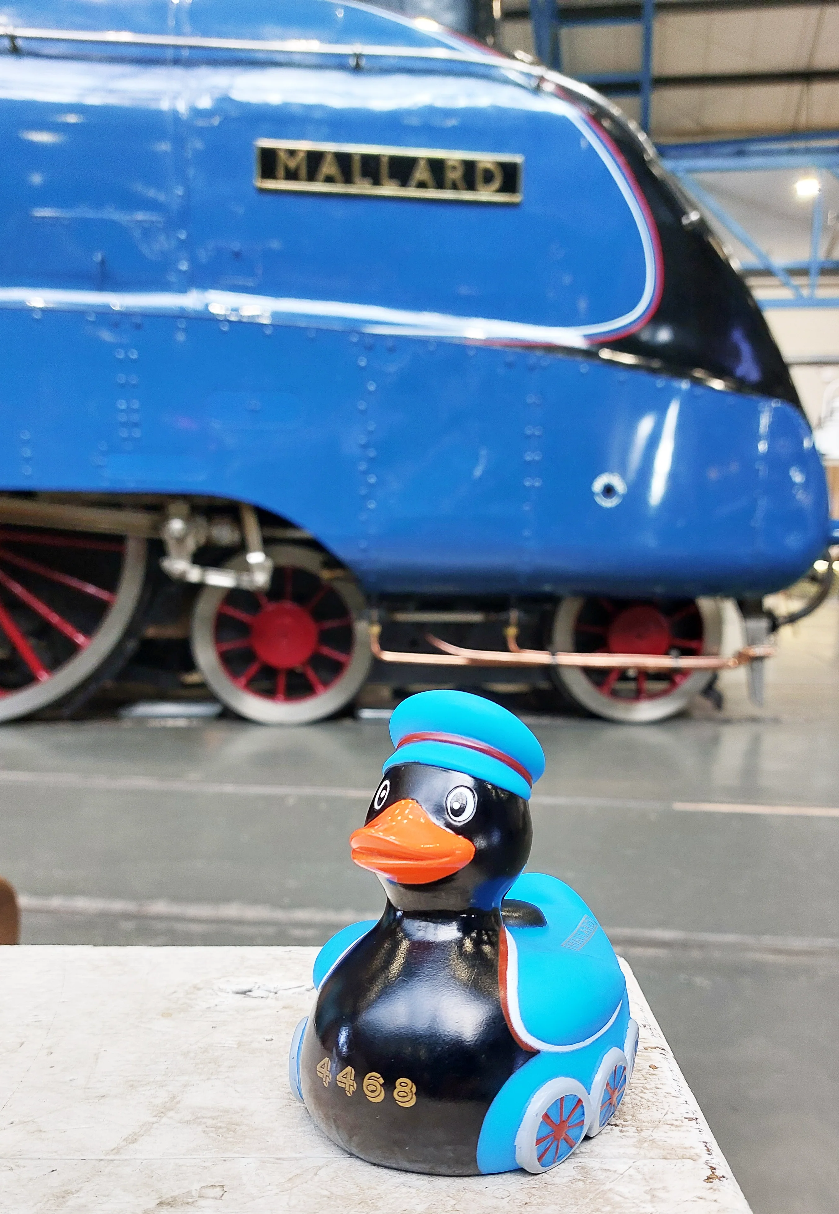 National Railway Museum Mallard Rubber Duck - Image 4