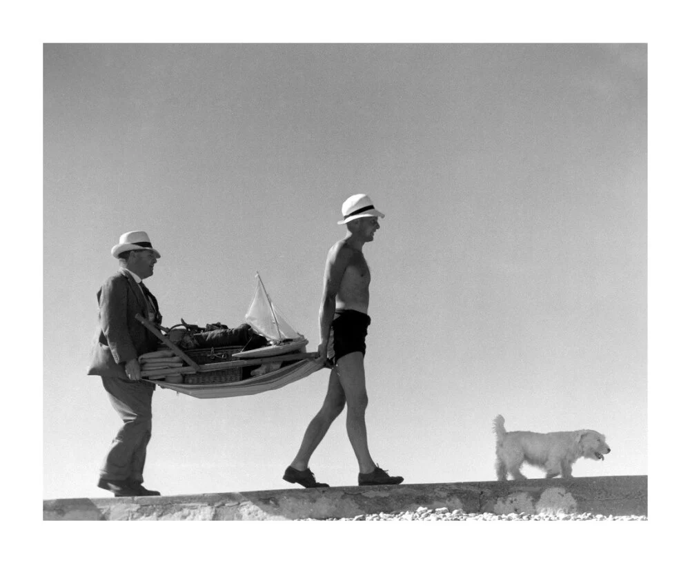 Two men carrying a deckchair, 1920s. - Image 30
