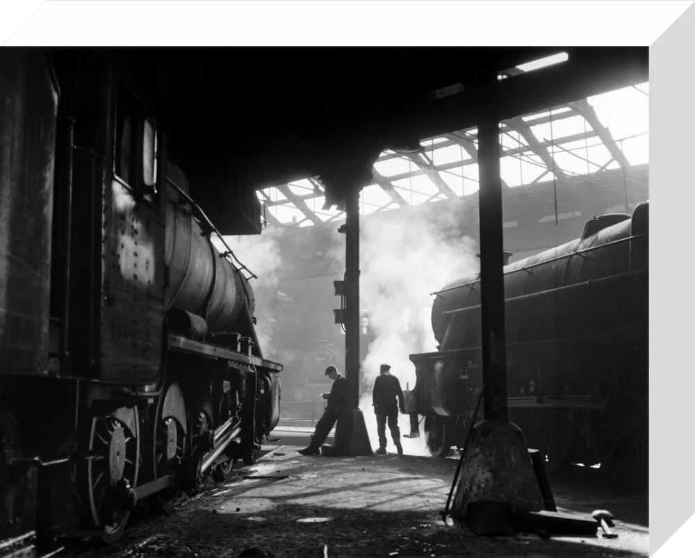 Grimy 8F and Class 5 steam locomotives. - Image 31