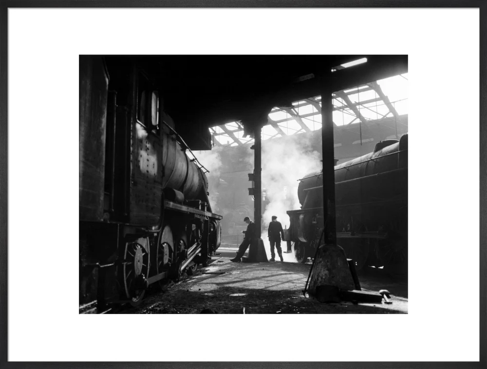 Grimy 8F and Class 5 steam locomotives. - Image 56