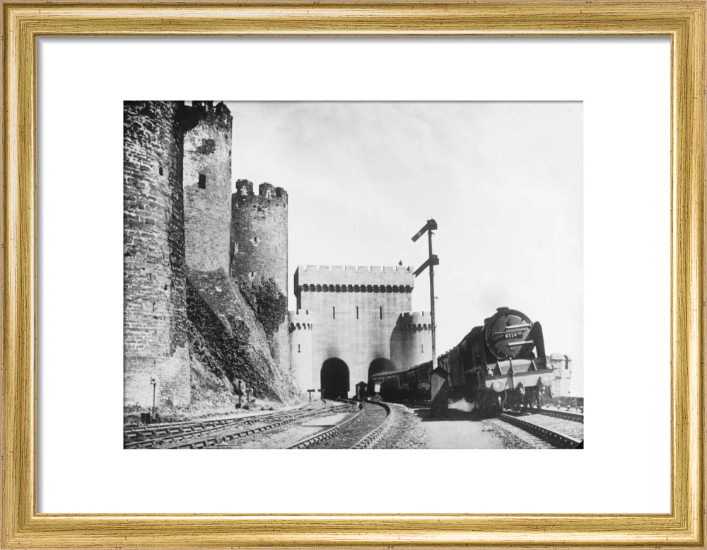 Irish Mail passing Conwy Castle, 1936. - Image 10