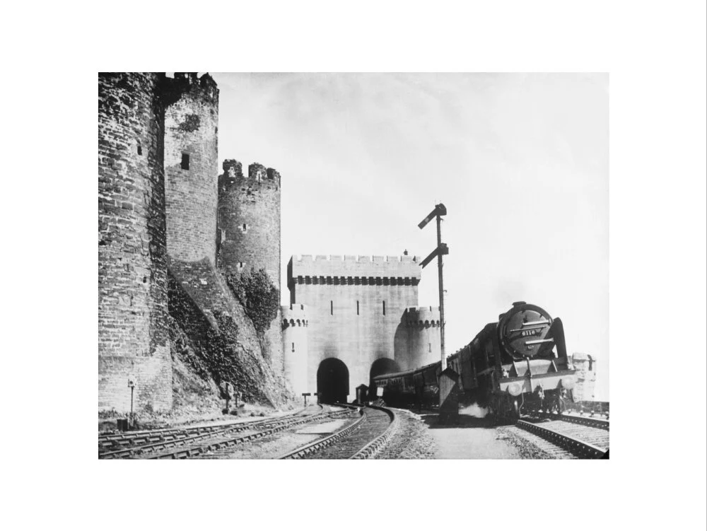 Irish Mail passing Conwy Castle, 1936. - Image 22