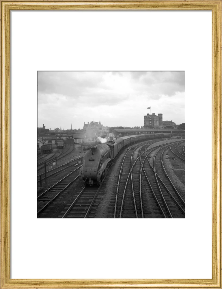 Passenger train at York Station, 1961. - Image 48