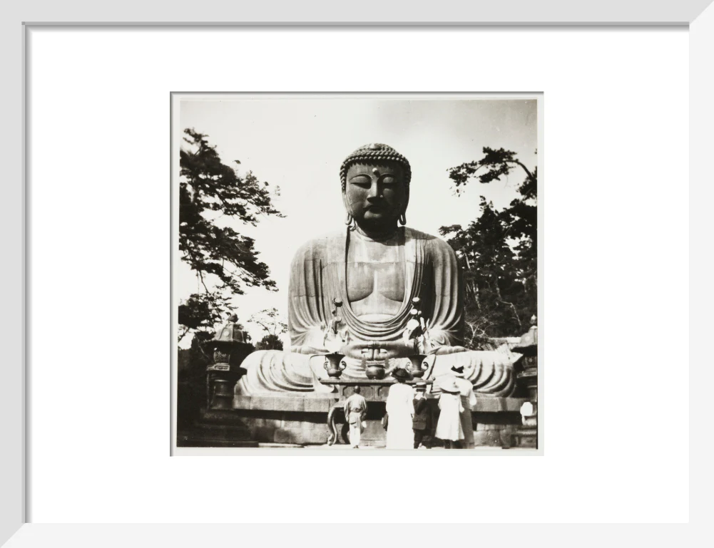 Tourists at Kamakura temple, c 1905. - Image 9
