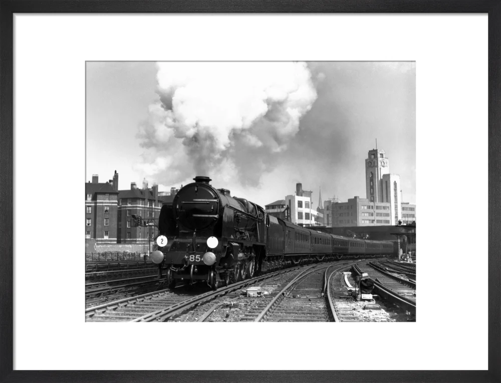 'Howard of Effingham' leaving London Victoria station, c 1939. - Image 46
