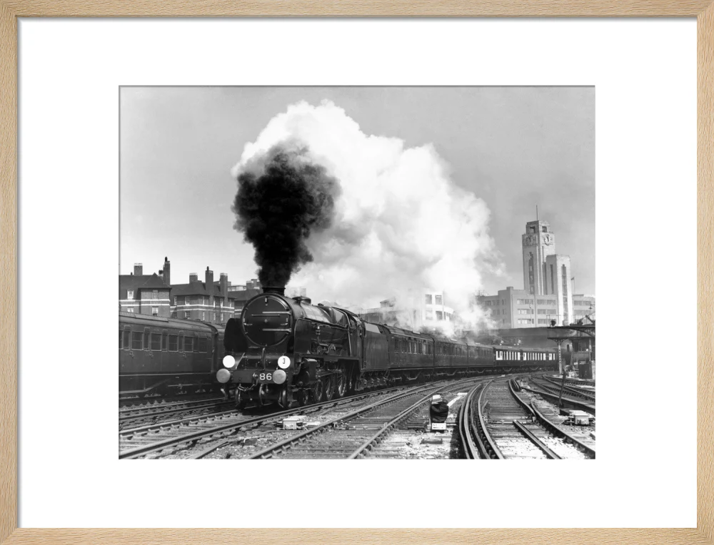 The 'Lord Anson' steam locomotive leaving London Victoria, 1939. - Image 16