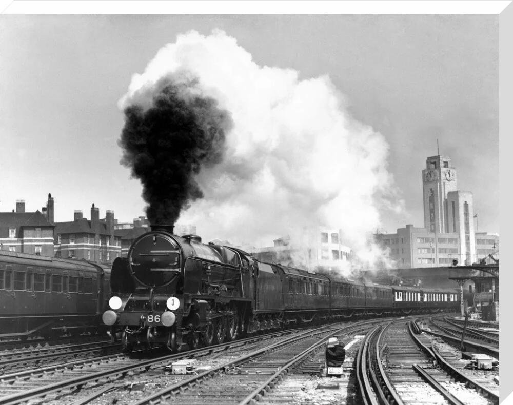 The 'Lord Anson' steam locomotive leaving London Victoria, 1939. - Image 34