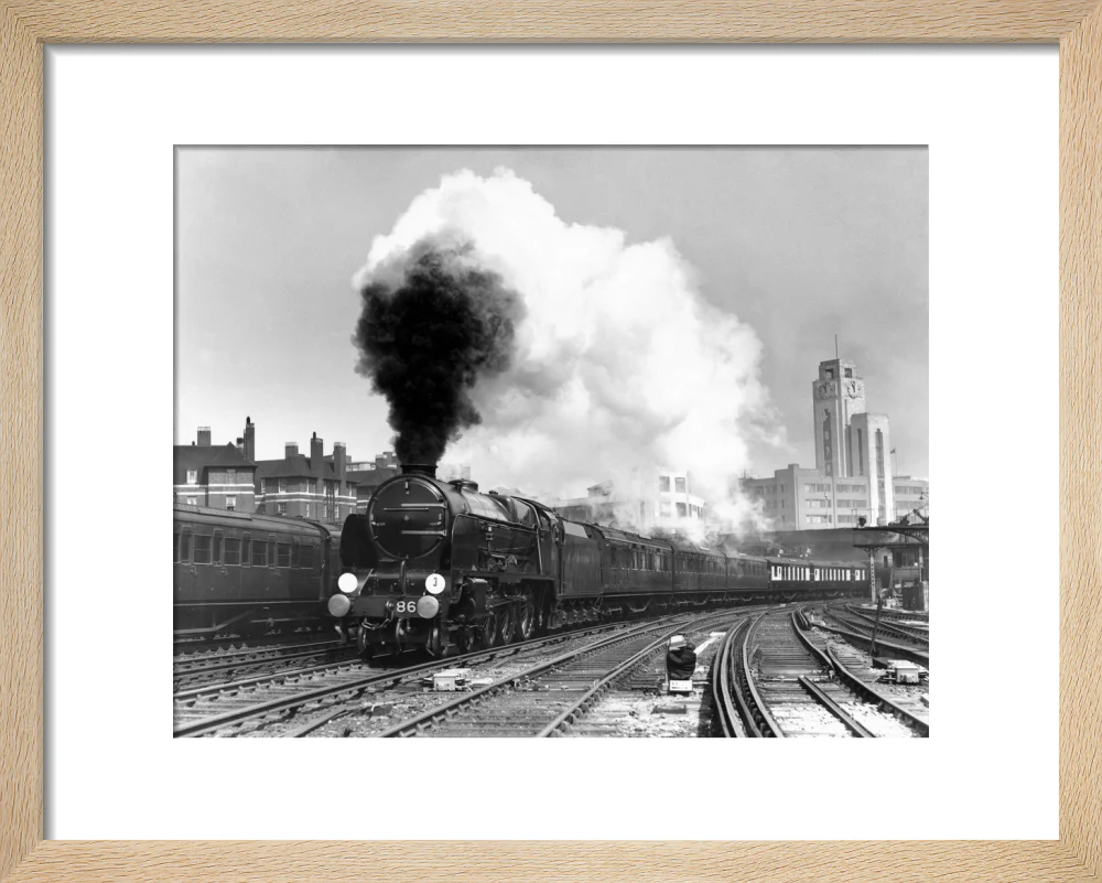 The 'Lord Anson' steam locomotive leaving London Victoria, 1939. - Image 39