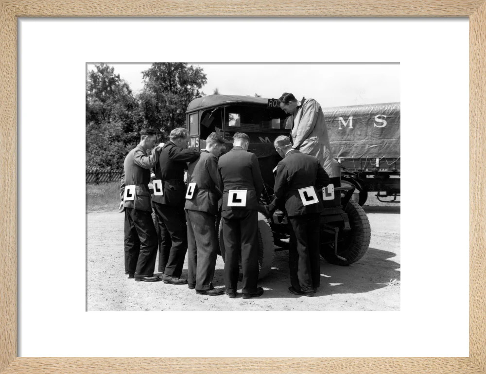 LMS mechanics, c 1930s. - Image 11