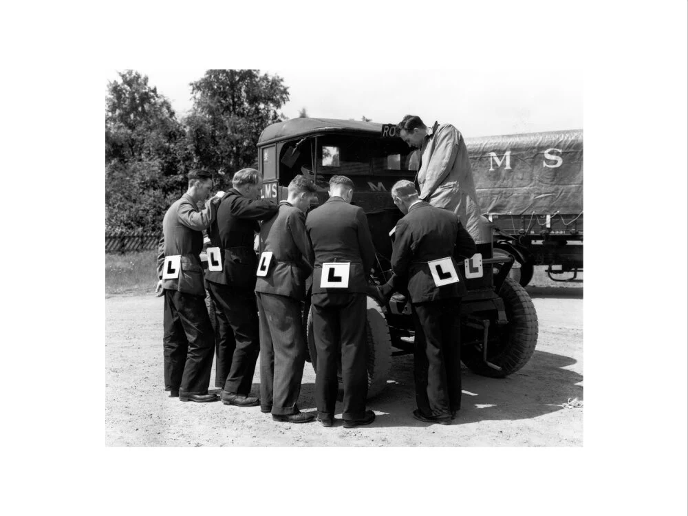 LMS mechanics, c 1930s. - Image 12