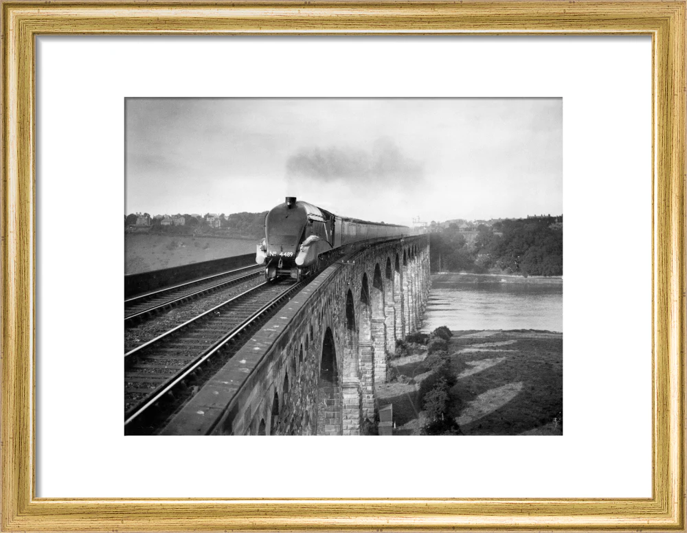 Coronation A4 Class steam locomotive crosses the Royal Border Bridge at Berwick-upon-Tweed, 1937. - Image 10