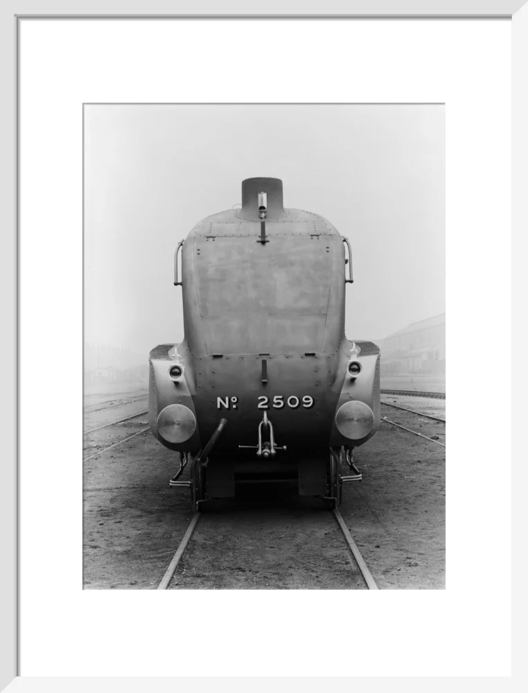 A4 Locomotive No 2509. Front View. - Image 47