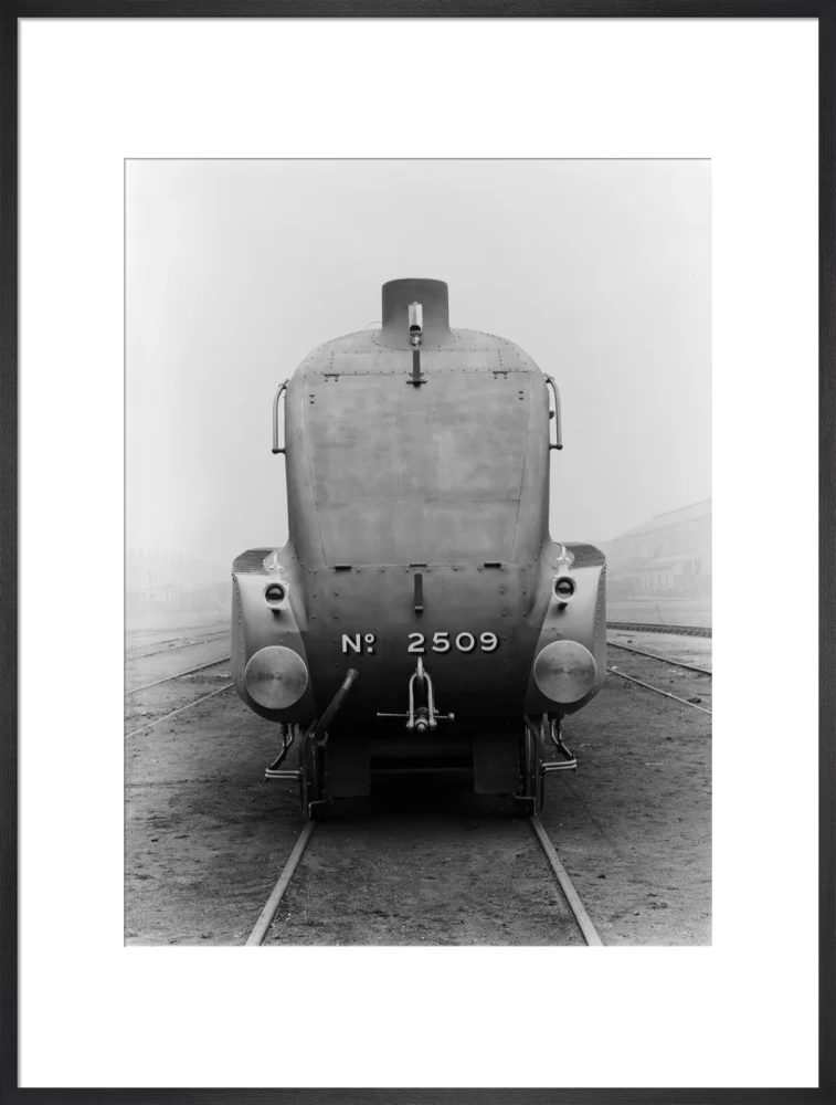 A4 Locomotive No 2509. Front View. - Image 56