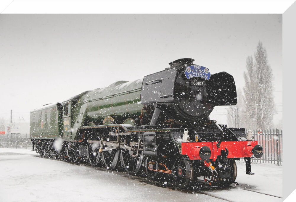 Flying Scotsman locomotive in the snow, 2016. - Image 32