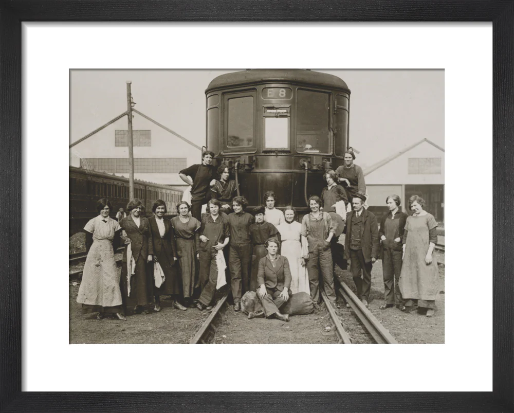 Carriage cleaners, about 1916. - Image 3