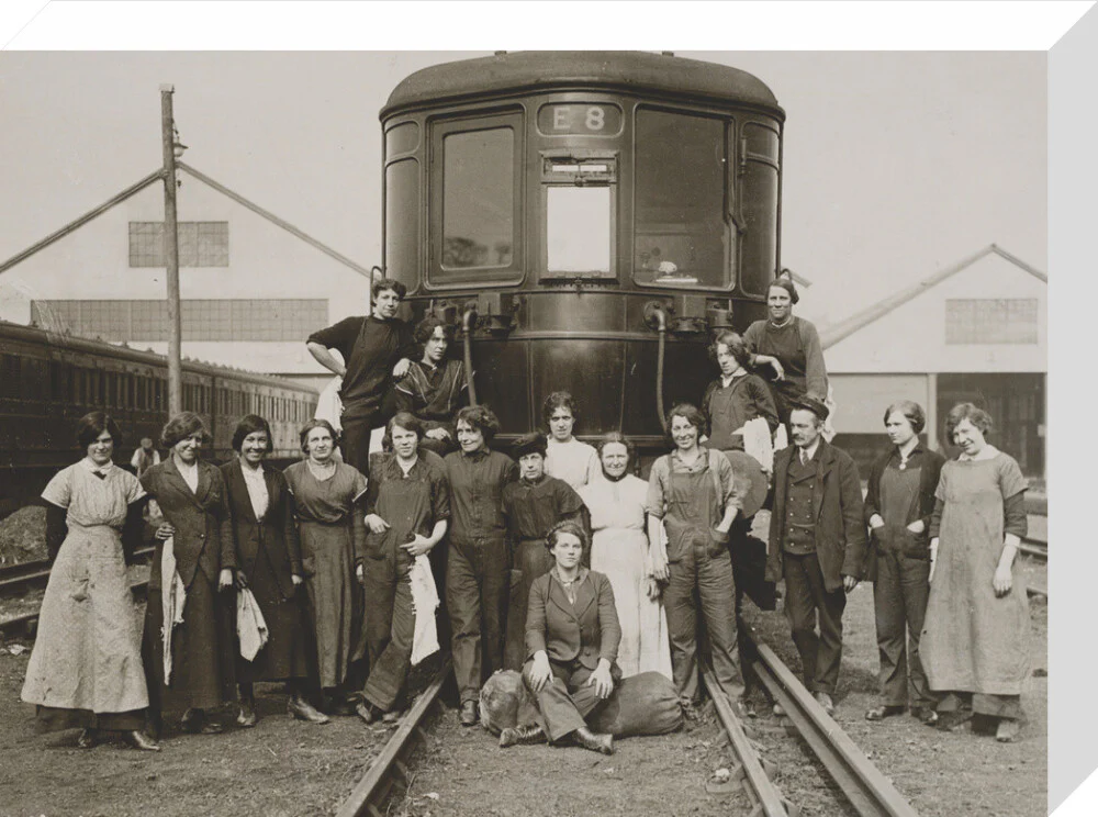 Carriage cleaners, about 1916. - Image 32