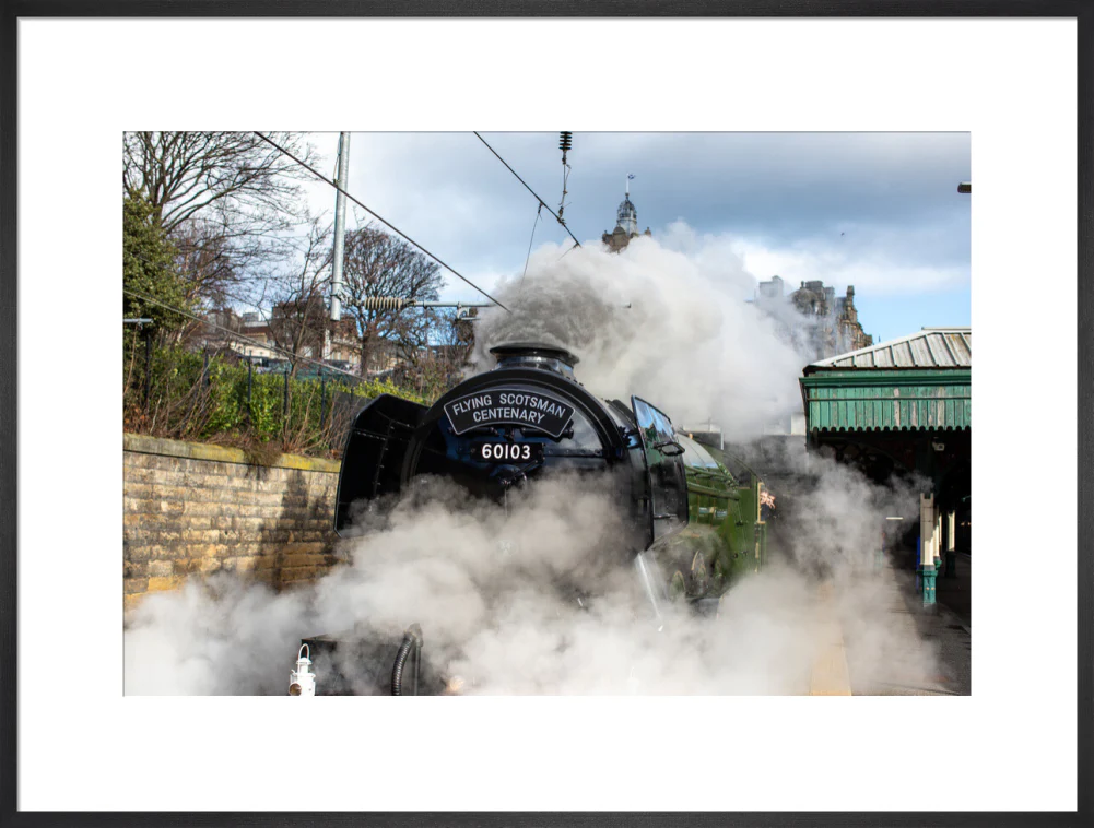 Flying Scotsman leaving Waverley Station, Edinburgh. - Image 23