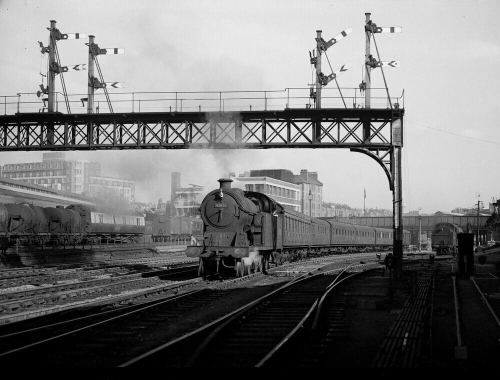 British Railways suburban train leaving Marylebone, 1949