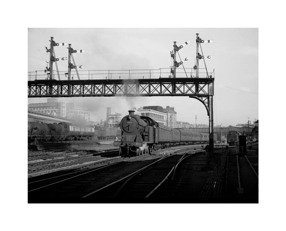 British Railways suburban train leaving Marylebone, 1949 - Image 61