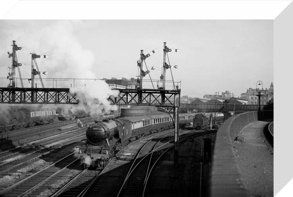 The Master Cutler train leaving Marylebone station, 1949 - Image 64