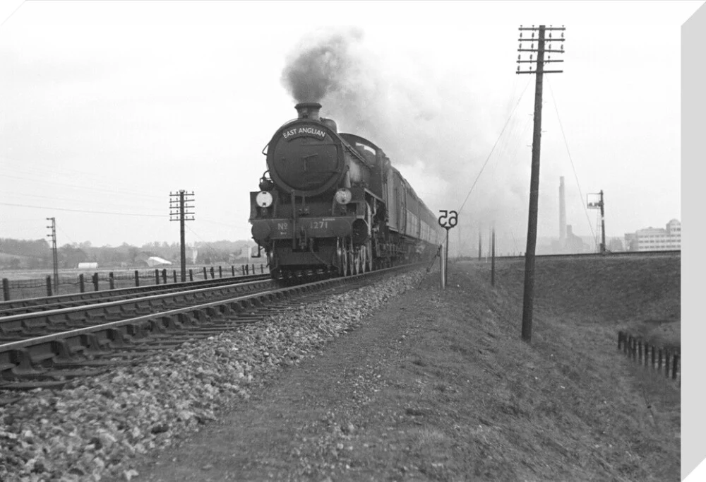 B1 No.1271 on the East Anglian express c.1940's - Image 33