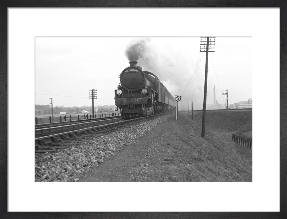 B1 No.1271 on the East Anglian express c.1940's - Image 46