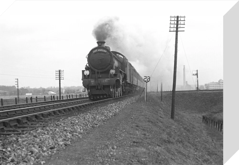 B1 No.1271 on the East Anglian express c.1940's - Image 64