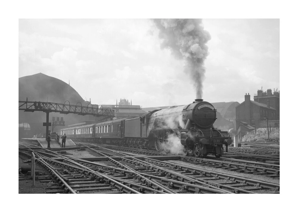 Queen of Scots departs Kings Cross with A3 no. 96 Papyrus c.1946 - Image 30