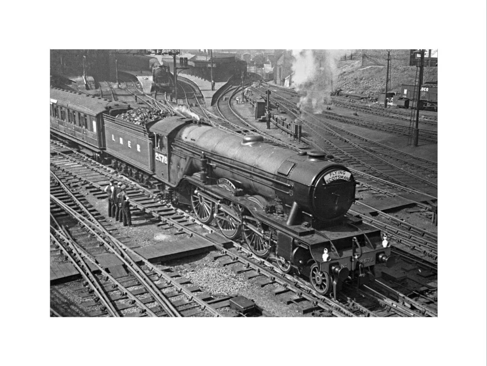 LNER A3 No.2578 Bayardo leaving Kings Cross c.1930 - Image 12