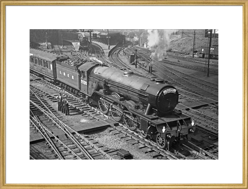 LNER A3 No.2578 Bayardo leaving Kings Cross c.1930 - Image 58