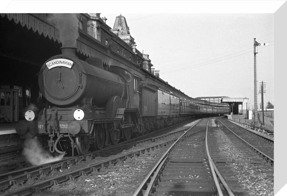 Steam Locomotive - Scandinavian - Image 32