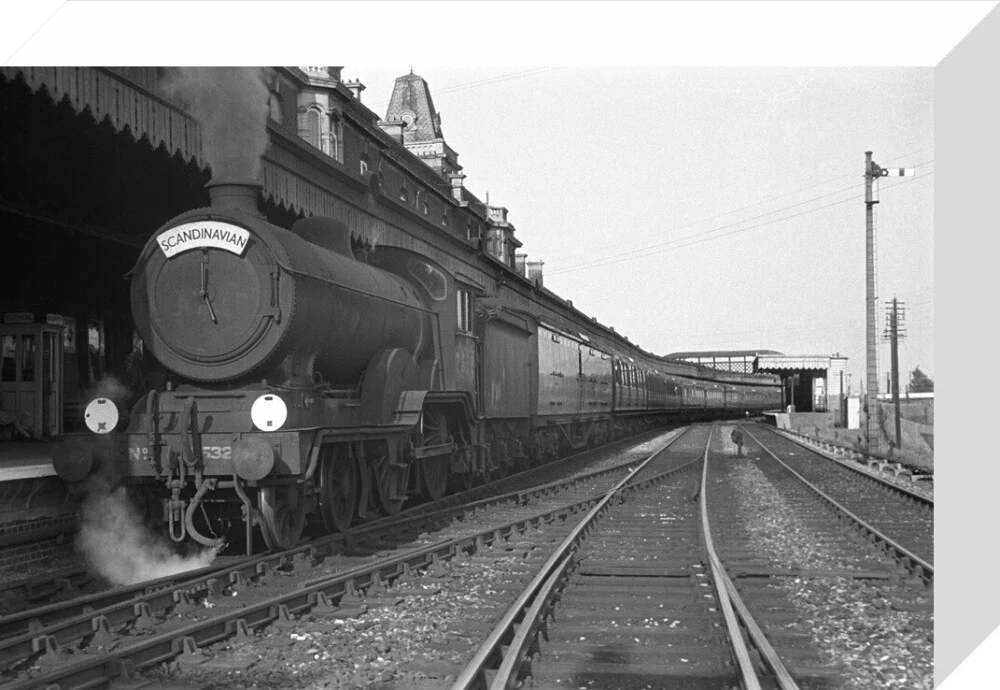Steam Locomotive - Scandinavian - Image 64