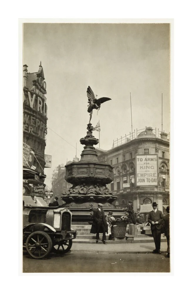Picadilly Circus, 1915 - Image 30