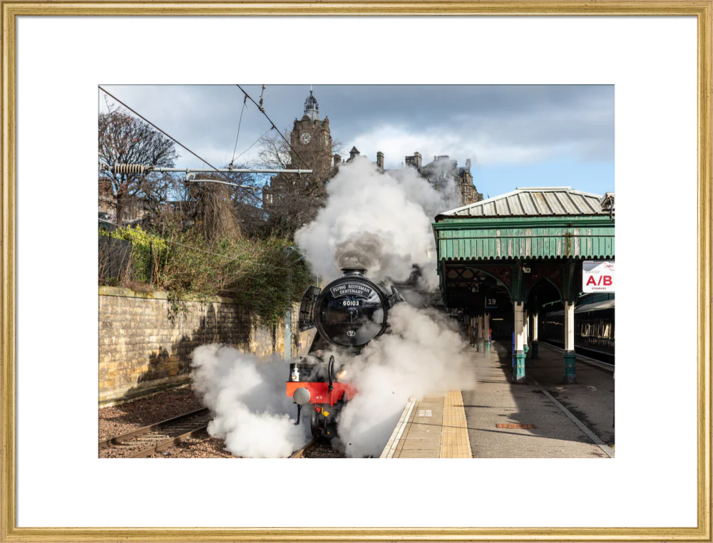 Flying Scotsman leaving Waverley Station, Edinburgh. - Image 25
