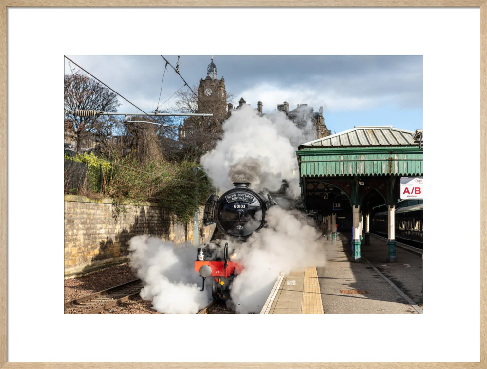 Flying Scotsman leaving Waverley Station, Edinburgh. - Image 26