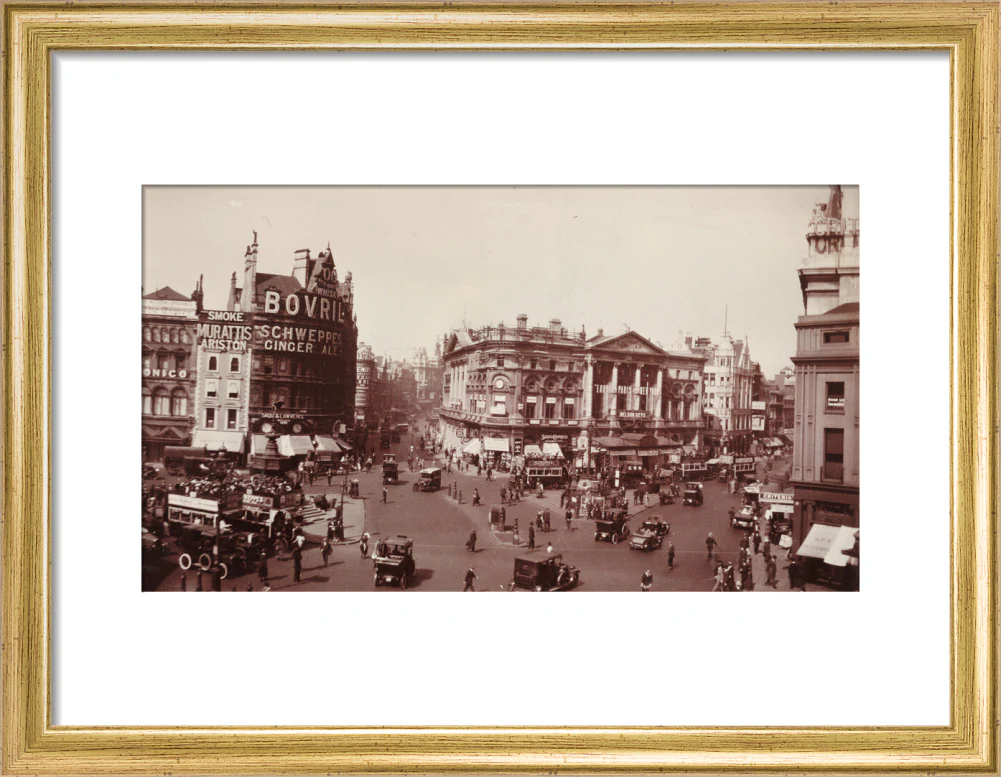 Piccadilly Circus, London - Image 43