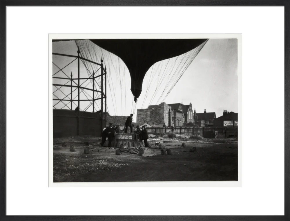 Hot air balloon, c 1905. - Image 51