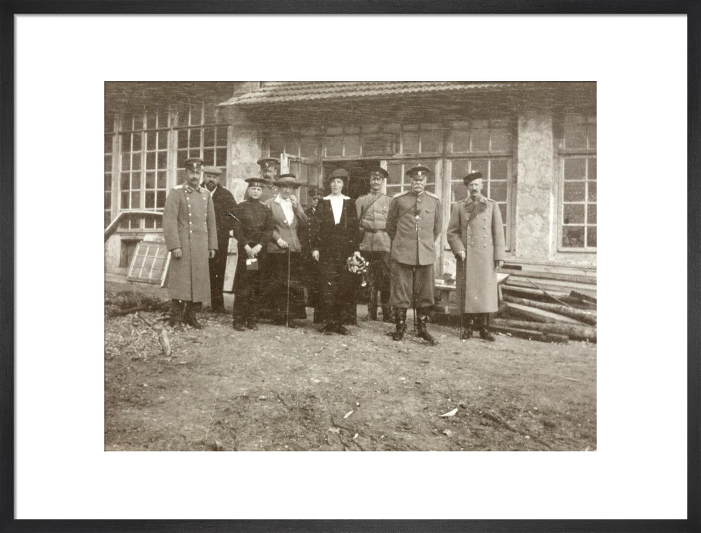 A snapshot photograph album of the Russian Imperial Royal Family. - Image 18