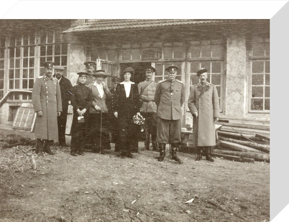 A snapshot photograph album of the Russian Imperial Royal Family. - Image 31