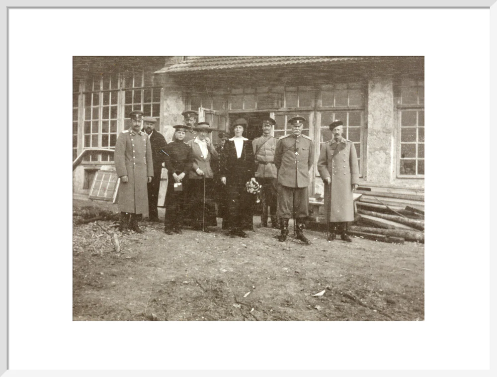A snapshot photograph album of the Russian Imperial Royal Family. - Image 57