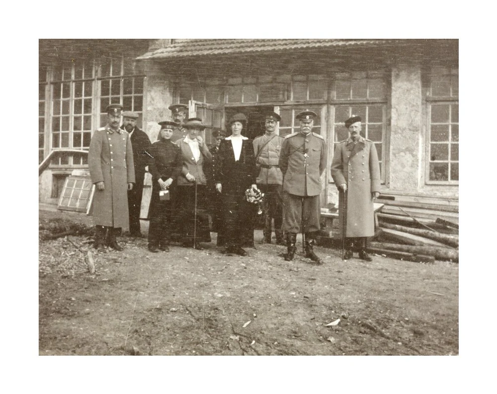 A snapshot photograph album of the Russian Imperial Royal Family. - Image 62