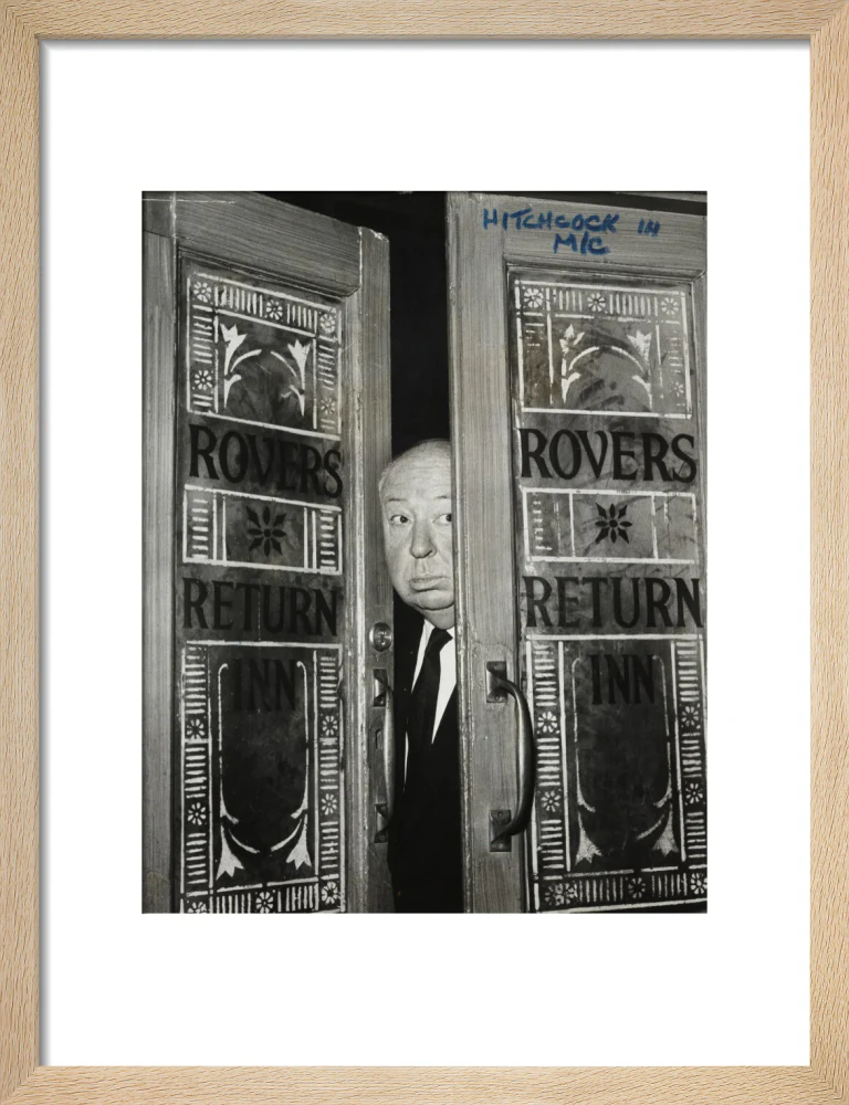 Alfred Hitchcock at the doors of Coronation Street's Rovers Return - Image 11
