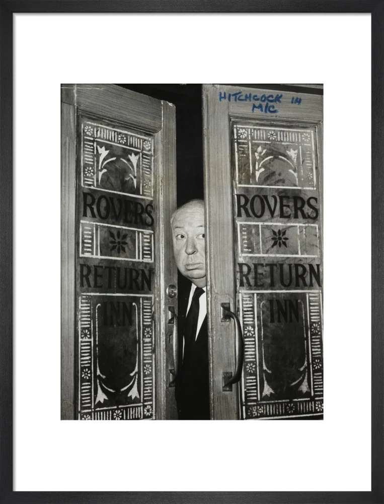 Alfred Hitchcock at the doors of Coronation Street's Rovers Return - Image 13