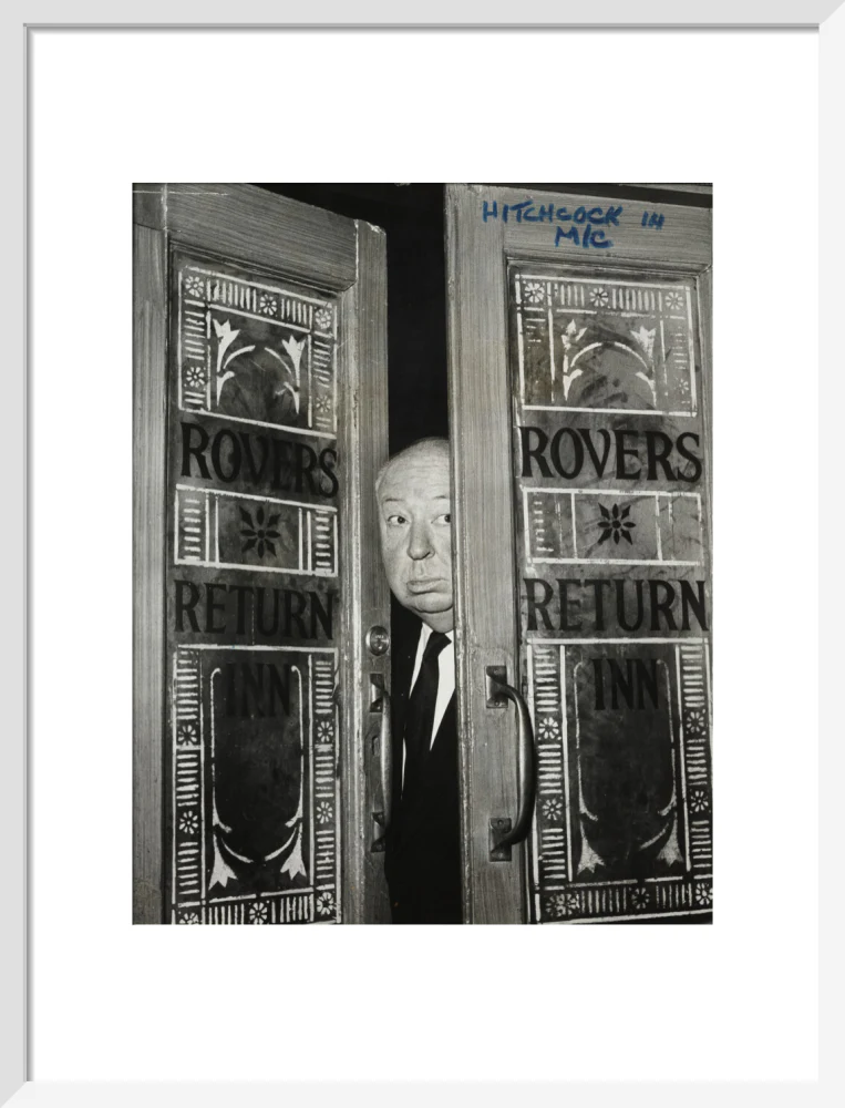 Alfred Hitchcock at the doors of Coronation Street's Rovers Return - Image 14